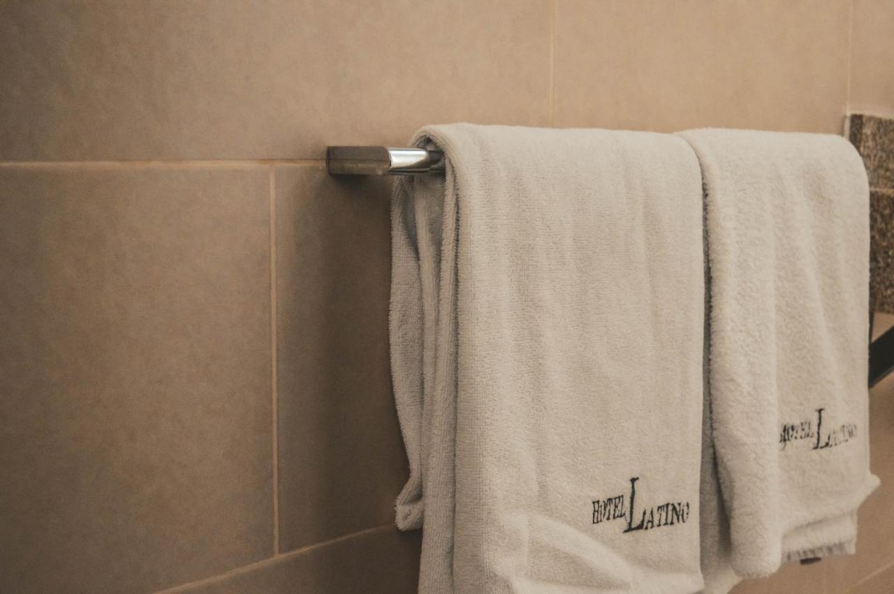 Hotel Latino グアダラハラ エクステリア 写真