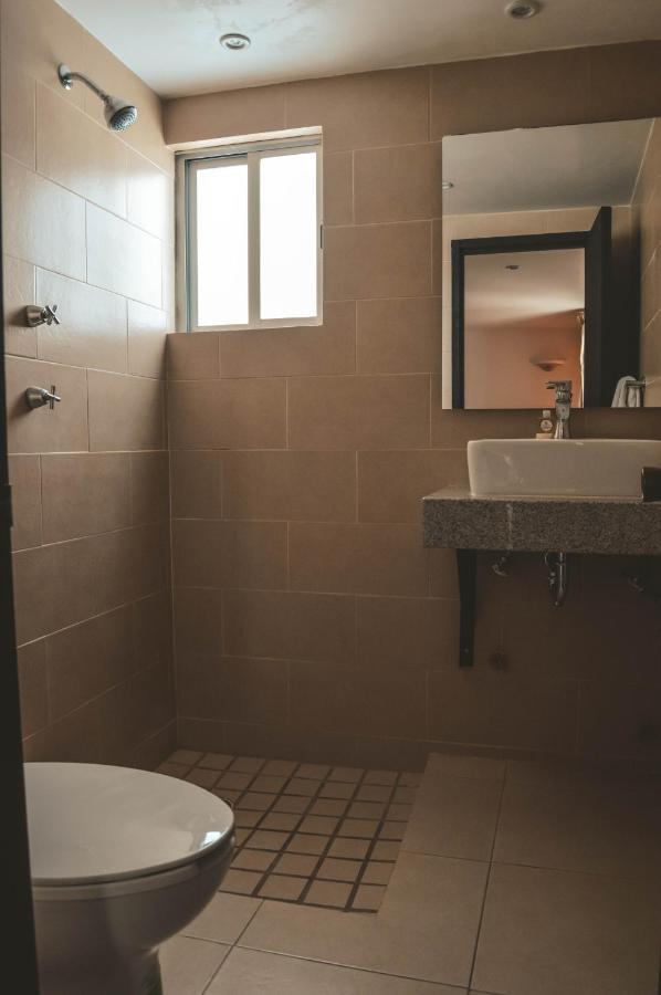 Hotel Latino グアダラハラ エクステリア 写真