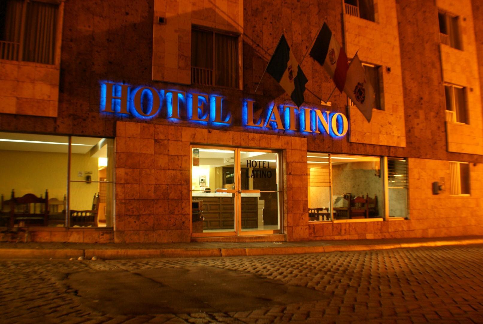Hotel Latino グアダラハラ エクステリア 写真