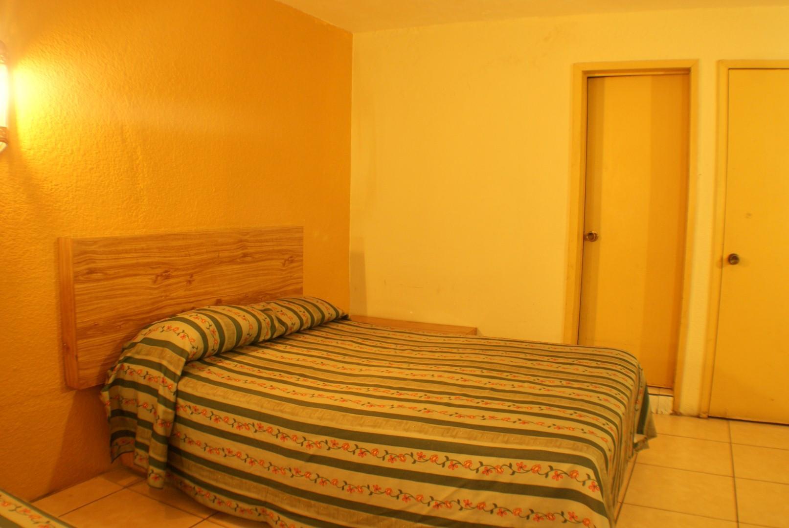 Hotel Latino グアダラハラ エクステリア 写真